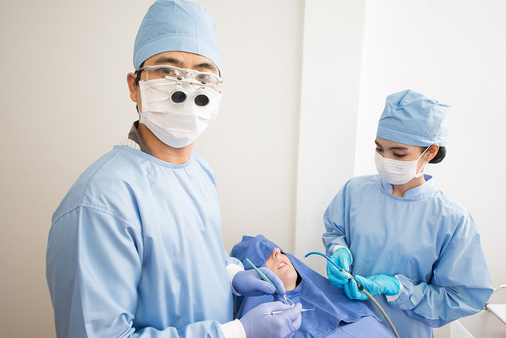 Oral Surgery with Piezosurgery and Laser at Lanta Dente’